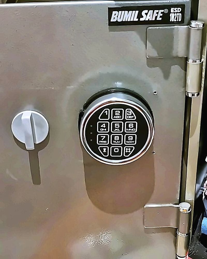 Bumil home safe with a new electronic keypad lock fitted